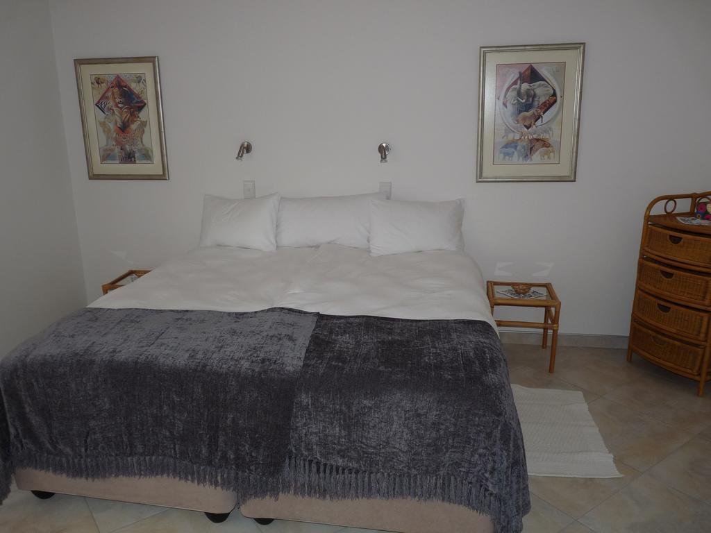Meike'S Guesthouse Swakopmund Zimmer foto